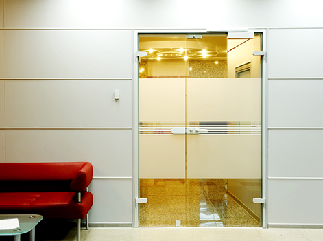 
	דלת משרד
